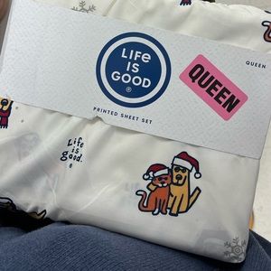 Life is Good Queen Christmas/Holiday Sheet Set